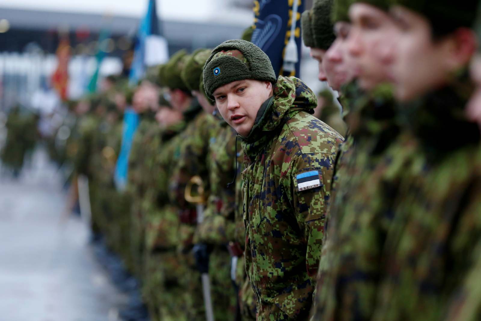 Estonian soldiers get ready for the commemoration of the centennial of the War of Independence ceasefire near the border crossing point with Russia in Narva, Estonia January 3, 2020.