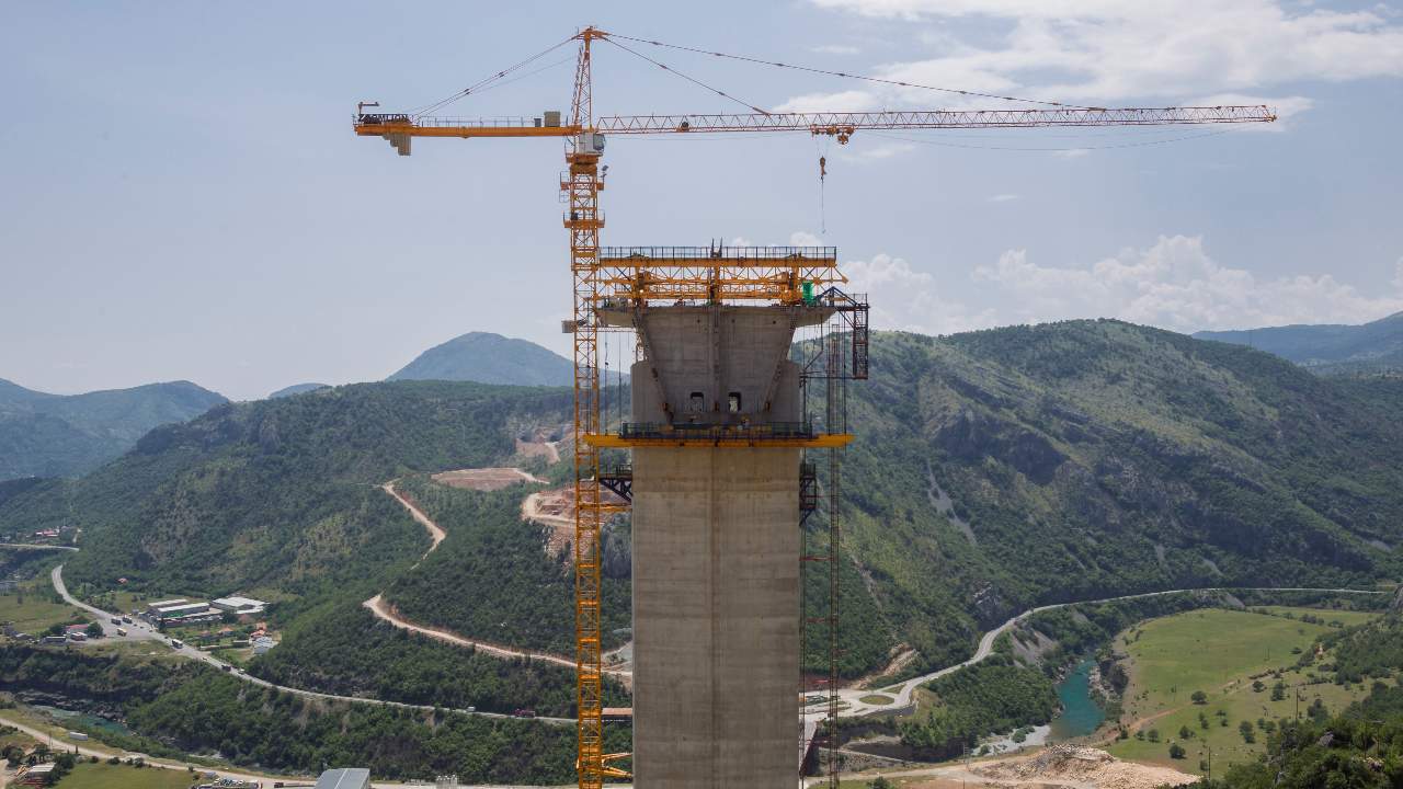Photo: Construction of the new Moracica bridge on the Bar-Boljare highway, near Podgorica, Montenegro. Credit: Miomir Magdevski