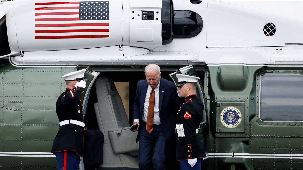 Photo: U.S. President Joe Biden disembarks from from Marine One prior to boarding Air Force One for return travel to Washington, DC at Dover Air Force Base in Dover, Delaware, U.S., June 4, 2021. Credit: REUTERS/Carlos Barria