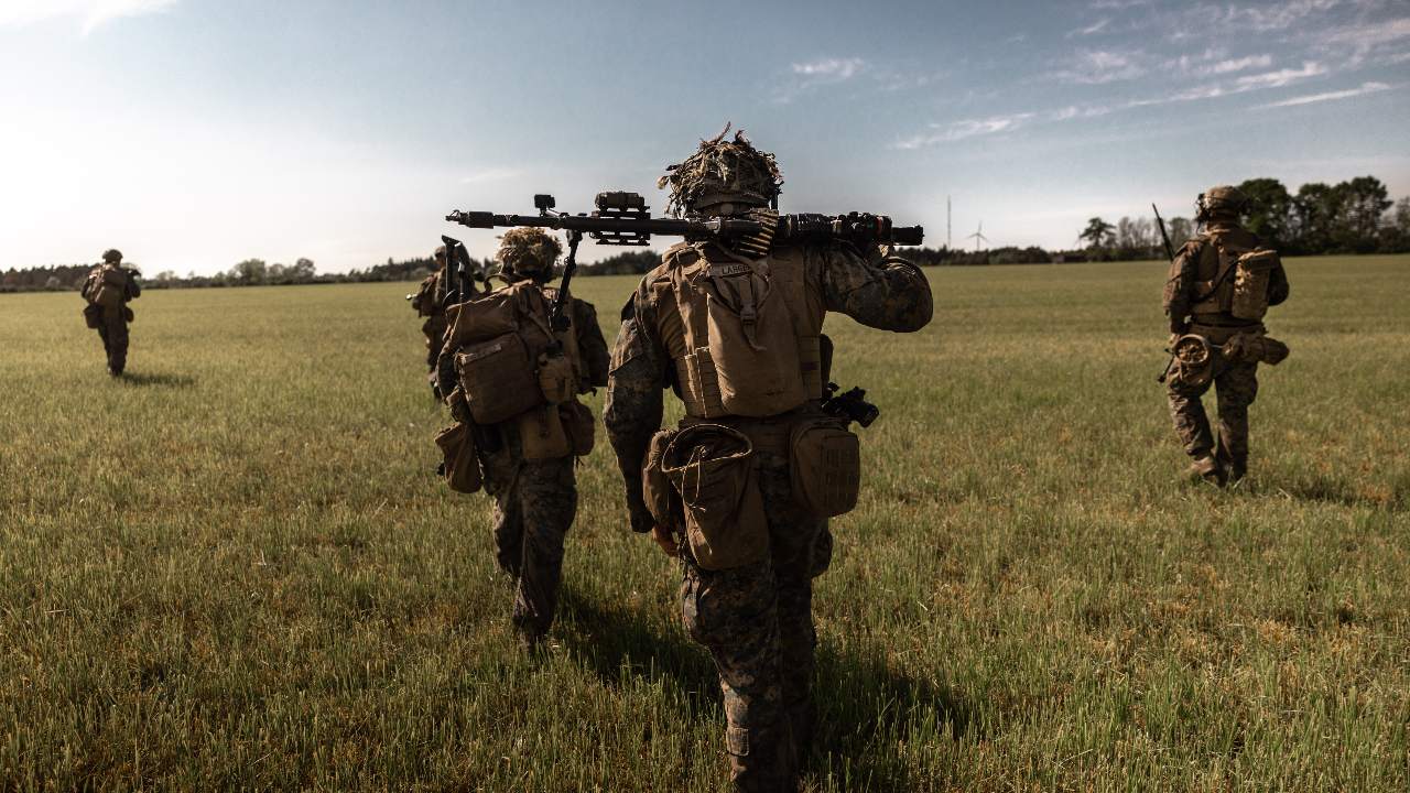 Photo: Swedish Armed Forces and US Marines practice defending Gotland during BALTOPS 22. Credit: NATO
