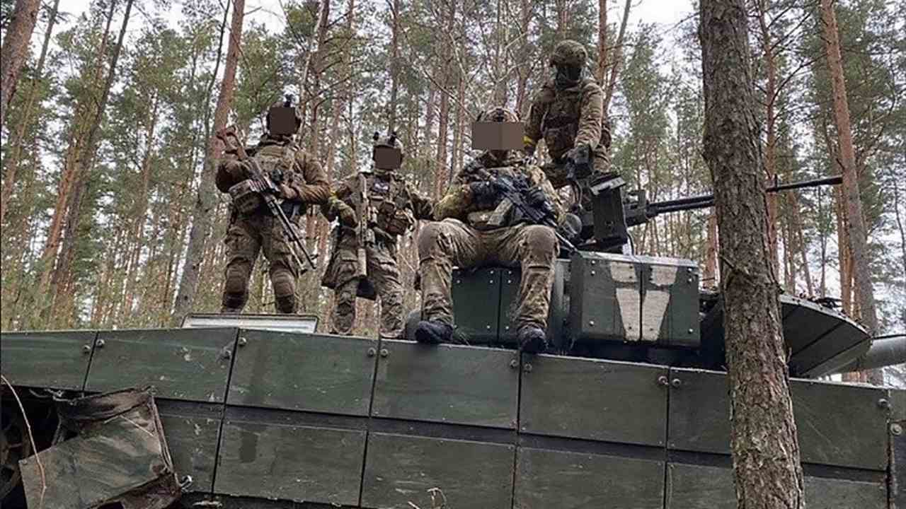 Photo: Ukrainian Special Forces with a captured Russian T808VM. Credit: @CalibreObscura via Twitter