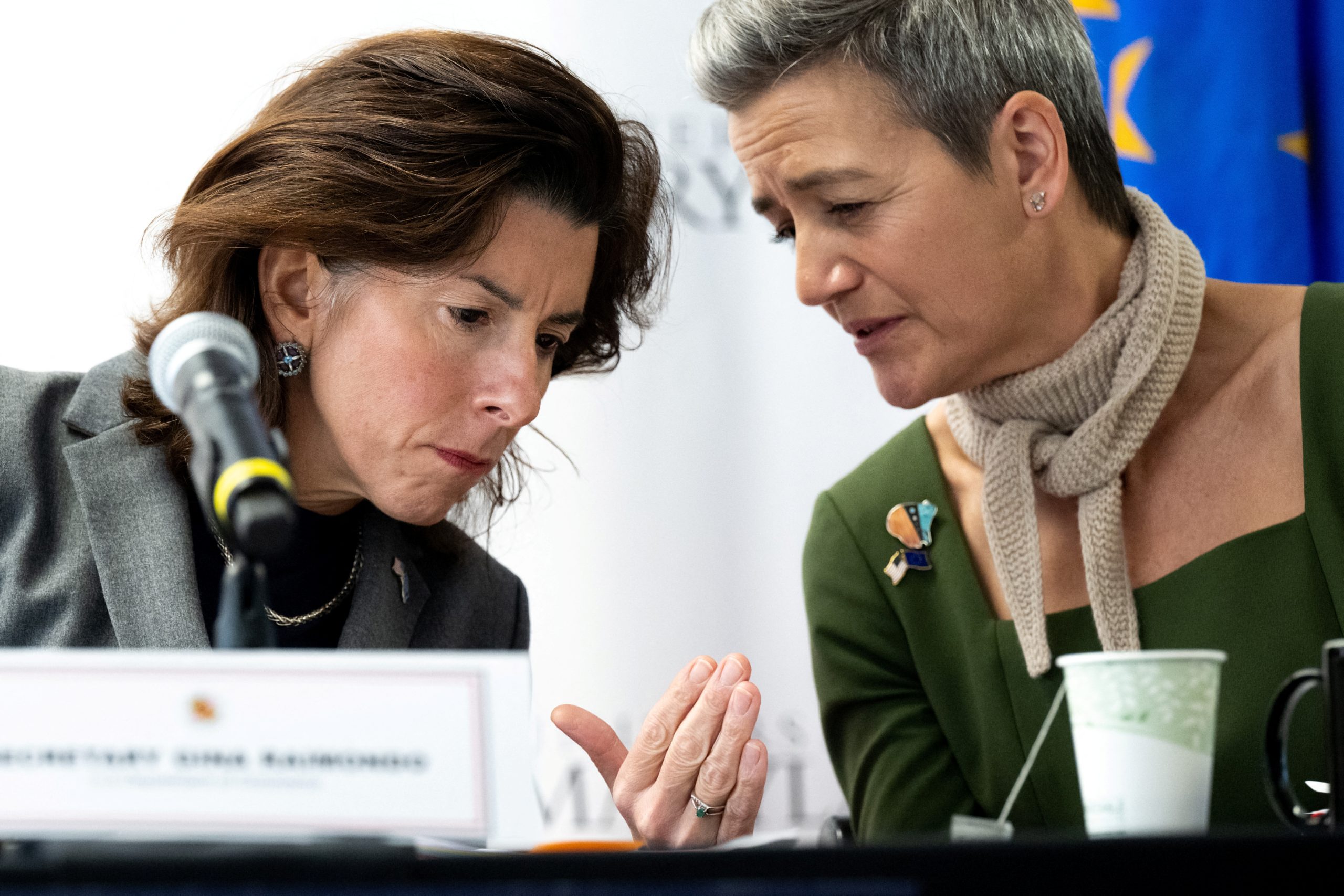 Photo: US Secretary of Commerce Gina Raimondo and European Commission Executive Vice-President Margrethe Vestager participate in a US - EU Trade and Technology Council (TTC) Ministerial Meeting, December 5, 2022. Credit: Saul Loeb/Pool via REUTERS