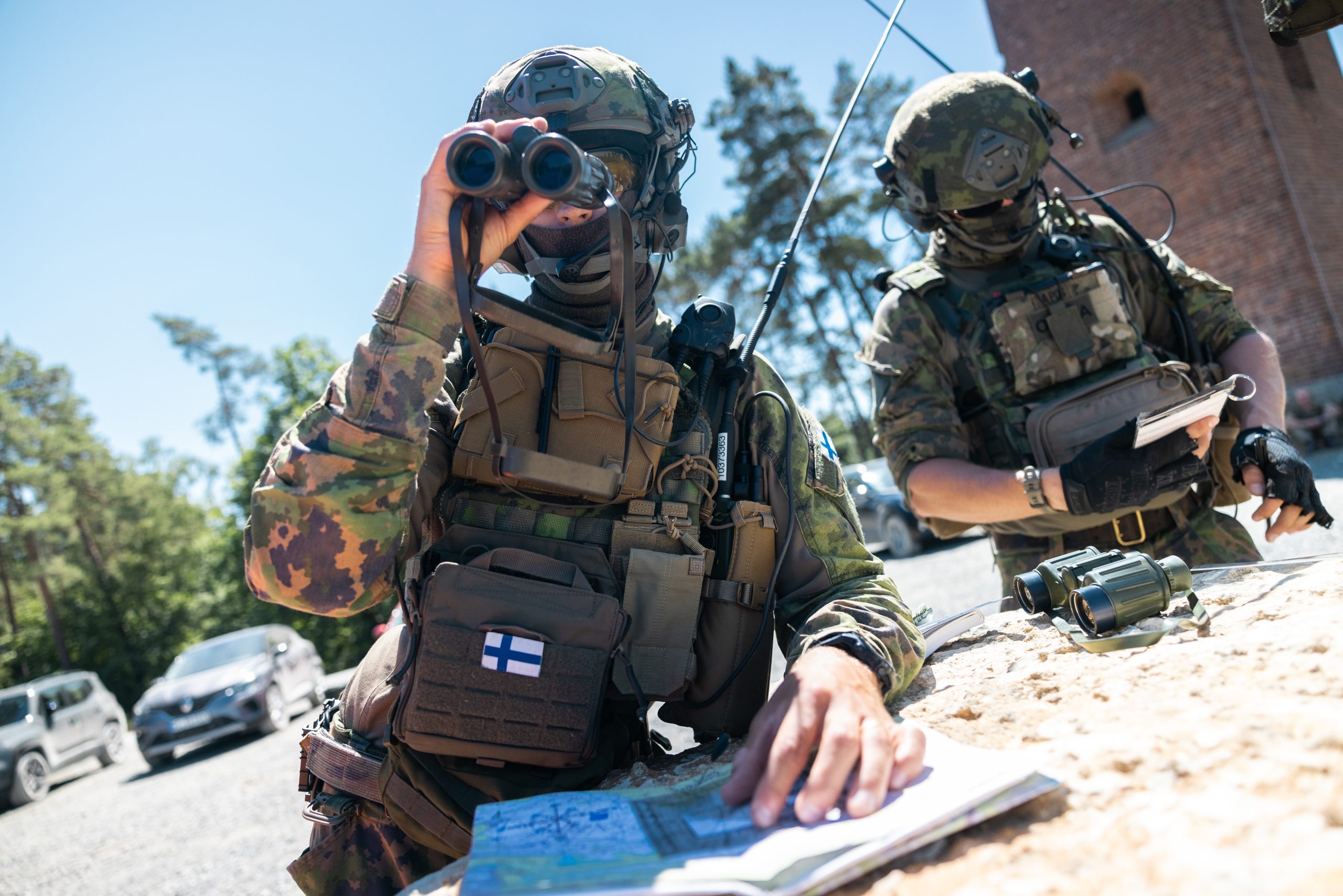 Photo: Finnish Army Joint Terminal Attack Controllers (JTACs) on 19 July 2022 in Germany during Exercise Dynamic Front 22. Credit: NATO via Flickr. https://flic.kr/p/2nAx6RA